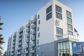 30 University Cr, 400